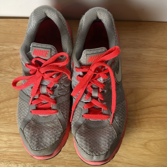 Nike Womens Relentless 2 Lace Up Running Shoes Gray Pink Size US 9 - Picture 5 of 13